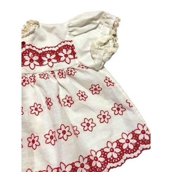 Vintage White Red Embroidered Girls Top Holiday Picture Size 6-9M - Picture 2 of 5